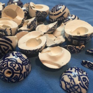 8 oz Broken Pottery Blue and White China Broken China Jewelry Making Mosaic Tiles Chinoiserie Pieces Broken Porcelain Delft image 6