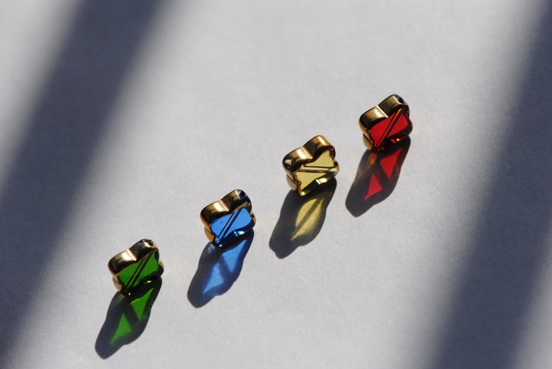 Cuentas de vidrio verde y dorado / Vidrio transparente verde / Cuentas en forma de diamante / Cuenta de trébol dorado / Borde metálico / Vidrio de color / Cuenta de 10 mm / Cuenta espaciadora imagen 7