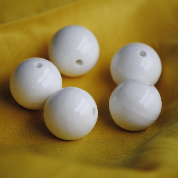 25mm White Porcelain Beads | Glazed White Porcelain | Focal Beads | Unpatterned focal bead | Plain Glazed Bead | White Ceramic Bead