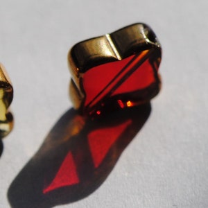 Cuentas de vidrio verde y dorado / Vidrio transparente verde / Cuentas en forma de diamante / Cuenta de trébol dorado / Borde metálico / Vidrio de color / Cuenta de 10 mm / Cuenta espaciadora imagen 9