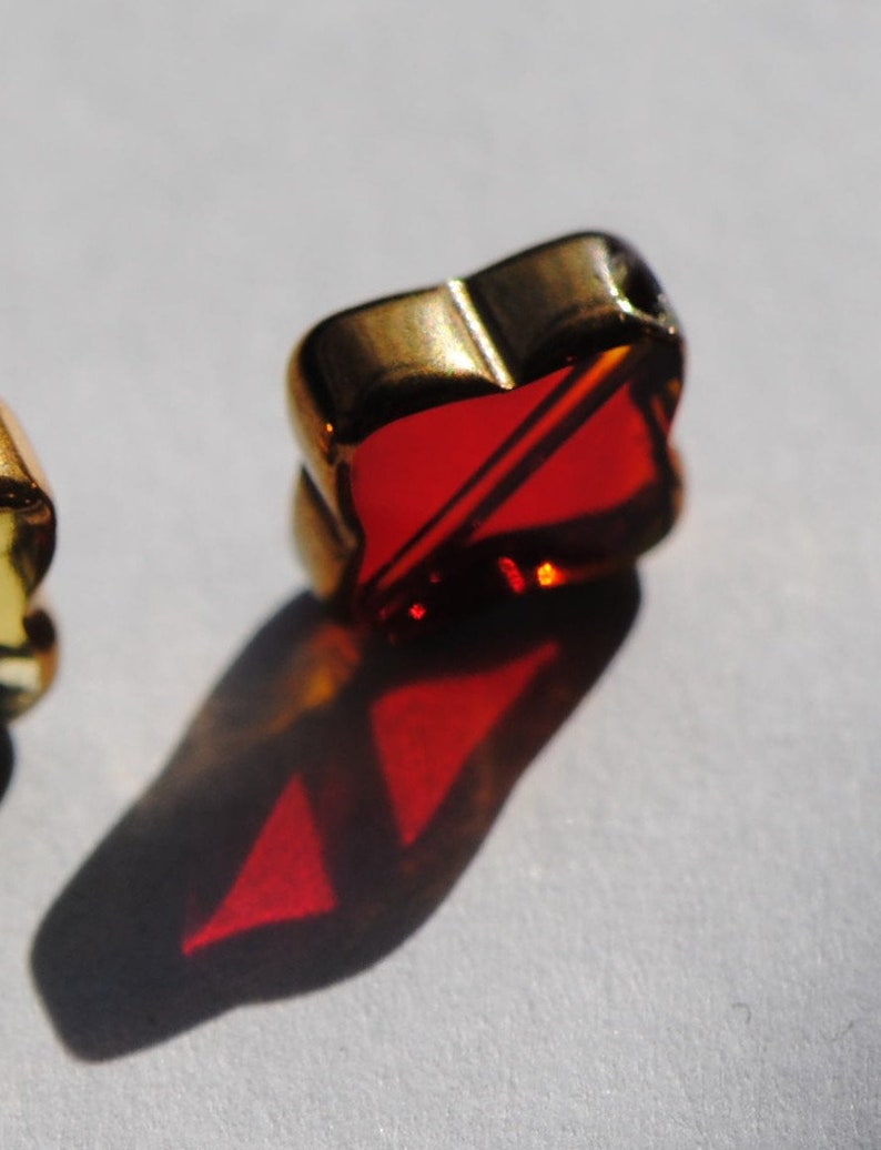 Cuentas de vidrio verde y dorado / Vidrio transparente verde / Cuentas en forma de diamante / Cuenta de trébol dorado / Borde metálico / Vidrio de color / Cuenta de 10 mm / Cuenta espaciadora imagen 9