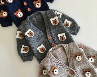 Gepersonaliseerde handgemaakt gebreid babyvestje, custom elk ontwerp beschikbaar, zacht pasgeboren cadeau
