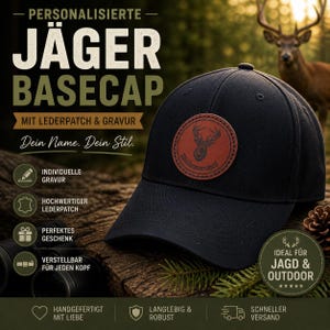 Könnte beinhalten: Schwarze Baseballkappe mit Lederaufnäher mit einem Hirsch-Emblem. Die Kappe trägt den Text "JÄGER BASECAP" und "Dein Name. Dein Stil." Die Kappe ist für Jagd und Outdoor-Aktivitäten konzipiert.