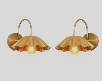 Pair of Modern Brass Wall Sconce Scalloped Flower Shade Lamp, Luxury Gold Wall Lighting Fixture