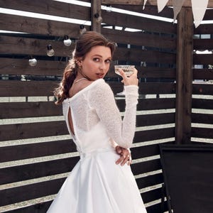 Boléro de mariée, haussement d'épaules de mariage, haut de robe de mariée, haut de mariée à épaule ouverte, pull de mariage blanc, veste de mariée, châle de couverture de robe de mariée