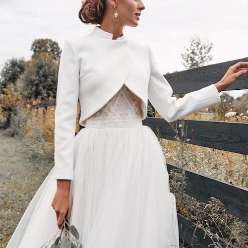 Bride cover up, bridal jacket, wedding bolero shrug, White wedding coat, wedding cashmere bolero, warm bridal cape, shrug for dress Bride cover up, bridal jacket, wedding bolero shrug, White wedding coat, wedding cashmere bolero, warm bridal cape, shrug for dress