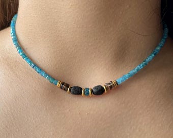 SCIARA · Gargantilla de piedra natural · apatita, piedra de lava, cuarzo ahumado · collar boho · acero inoxidable chapado en oro · lava de cuarzo ahumado · vibras marinas