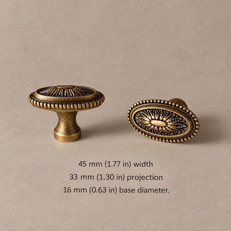 Massief messing bloemvormige knoppen, ringgrepen en sierlijke kastgrepen, antieke afwerking 1218.45 — Antique Brass