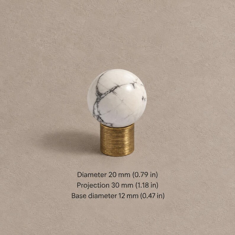 真鍮製キャビネットノブ（石のアクセント付き）、アンティーク真鍮 White pine — 0.79 in / 2.0 cm