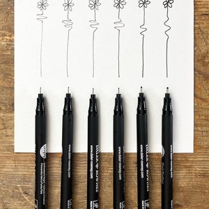 Set di 6 penne Fineliner / Penne Daler Rowney Simply Fineliner / Materiale da disegno / Forniture artistiche / Penne per linee e lavaggi / Penne resistenti all'acqua