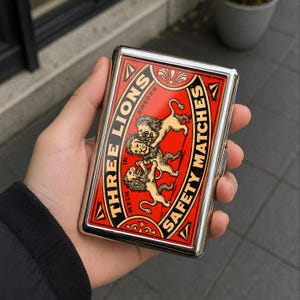 lion cigarette case Metal Silver Inlaid in Hand Painted Glossy Metallic Silver Swirl Design Enamel Leo Metal Wallet Neo Victorian Cigarette case, silver, "Lions", 84