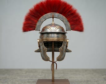 Romersk centurionhjälm med röd plym | Medeltida grekisk rustningshjälmreplika | Handgjord stålkrigarhjälm med displayställ | LARP-dekor