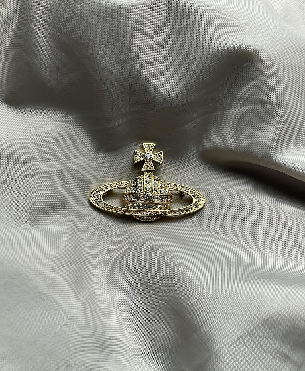 Vivienne Westwood Brooch - Etsy Canada