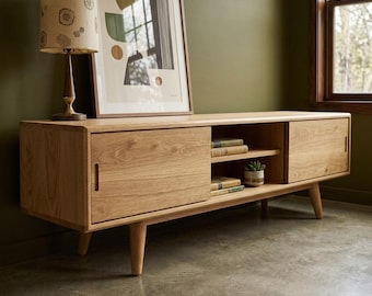 Mueble para TV moderno de mediados de siglo en roble blanco, consola multimedia de madera maciza, centro de entretenimiento MCM, mueble para TV de perfil bajo, credenza minimalista