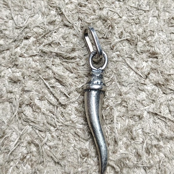 Vintage Sterling Silver Italian Horn Pendant, Curved Cornicello Charm, Minimalist Necklace Accessory