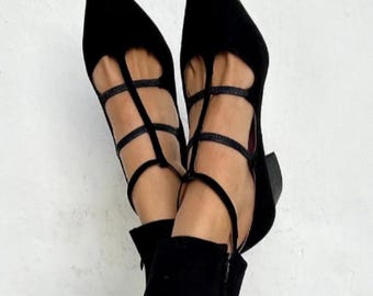 Bailarinas negras de punta con tiras