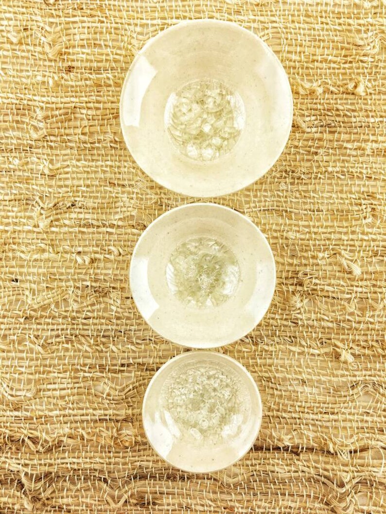 Valentine/'s Day Mother/'s Day Ring Holders Tiny Pots: Ivory Ceramic Ring Bowl with Clear Glass Miniatures Wedding Favor