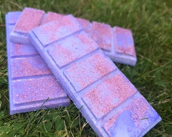Pastillas de cera brillantes de color púrpura