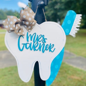 Dentist Office Door Sign, dentist sign, tooth door sign, dentist gift, tooth sign, dentist door hanger, dentist name sign, dental office