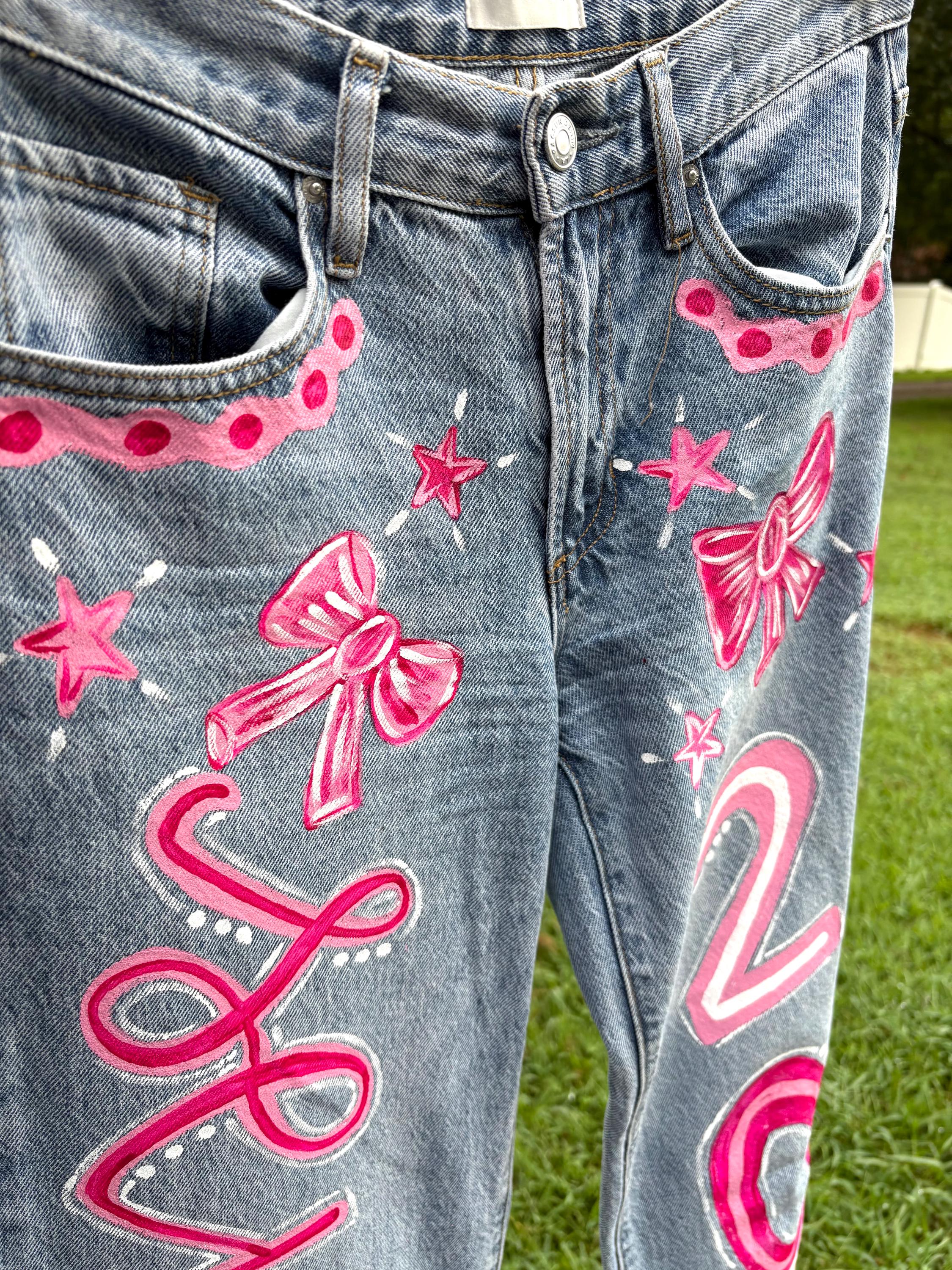 パンツ UNUSED Painted Denim Pants Custom Hand-painted Denim Jeans: School Spirit, Class of 2026