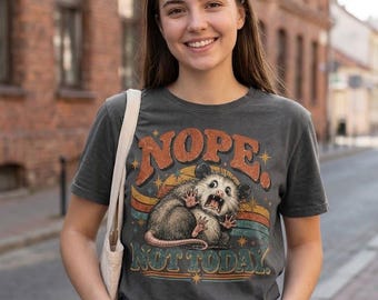 Camiseta divertida de zarigüeya, camiseta retro sarcástica de zarigüeya, camiseta con humor para introvertidos, estampado vintage desgastado, regalo para amantes del sarcasmo