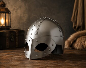 Wikinger Brillenhelm aus Stahl, Mit gratis Holzständer