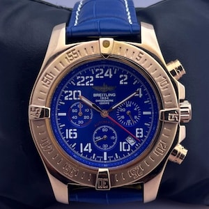 Men's Breitling  Avenger Chronograph Quartz Date Working Blue Dial Rotating Bezel Perfect Vintage Wristwatch