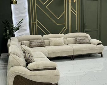Sofá modular em veludo creme – Design Art Déco moderno de meados do século XX, detalhes em madeira de nogueira.