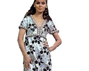 McCall's 2499 Sewing Pattern Designer Original 1970s Retro Party Dress Formal Gown Straight Skirt Empire Waist V Neckline Bust 36