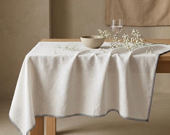 TOVAGLIE BIANCHE IN VOILE - Quadrate - Tovaglia bianca con bordo blu navy, biancheria da tavola per le feste, biancheria da tavola bianca con cuciture a punto coperta rosse