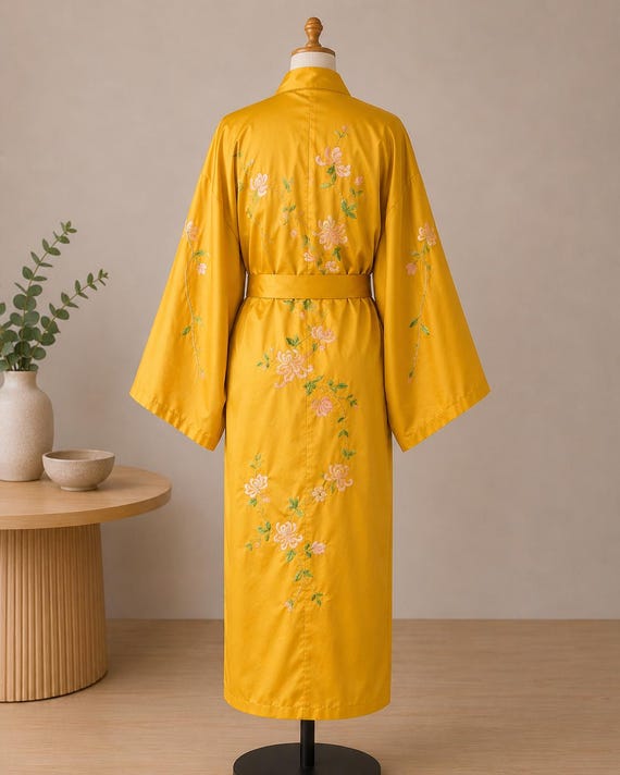 Japanese Kimono Men's Silk Kimono Robe Made in Japan Gold Embroidered Floral Traditional Kimono Collectible