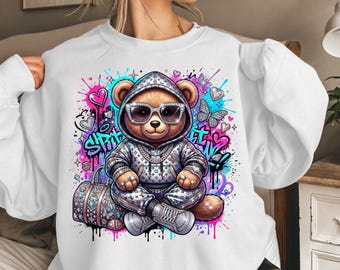 Oso de peluche de lujo PNG Diseñador Monograma Ropa urbana Graffiti Dibujos animados Sublimación Descarga digital