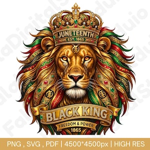 Op de afbeelding: Een grafische illustratie van een leeuw met een gouden kroon met rode en groene accenten. De kroon bevat de tekst JUNETEENTH EST. 1865. Onder de leeuw bevindt zich een gouden banier met de tekst BLACK KING, FREEDOM & POWER, 1865.