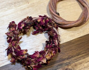 Picnic Blossom Rings  - Natural Willow Vine | Small Animal Chew Toy | Rabbit Enrichment | Rabbit Toss Toy | Rabbit Forage |