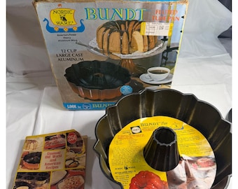 Vintage Nordic Ware Bundt Fluted Tube Pan 12 Cup Cast Aluminum with Box Recipe