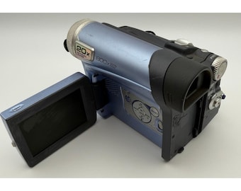 Kamera Panasonic PV-GS9 MiniDV Palmcorder, niebieska, 20-krotny zoom optyczny, 800-krotny zoom cyfrowy