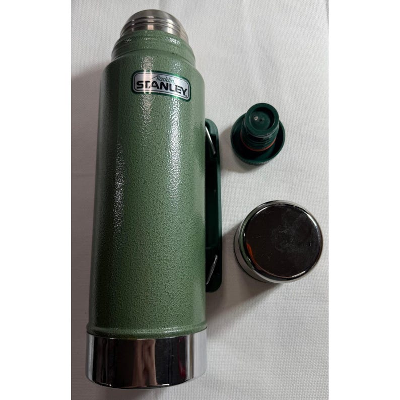 Termo vintage Aladdin Stanley A-944DH verde martillado, botella de vacío de 1 cuarto de galón. imagen 7