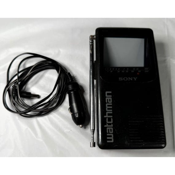 Sony Watchman FD-230 Portable B&W TV Handheld Television 1990