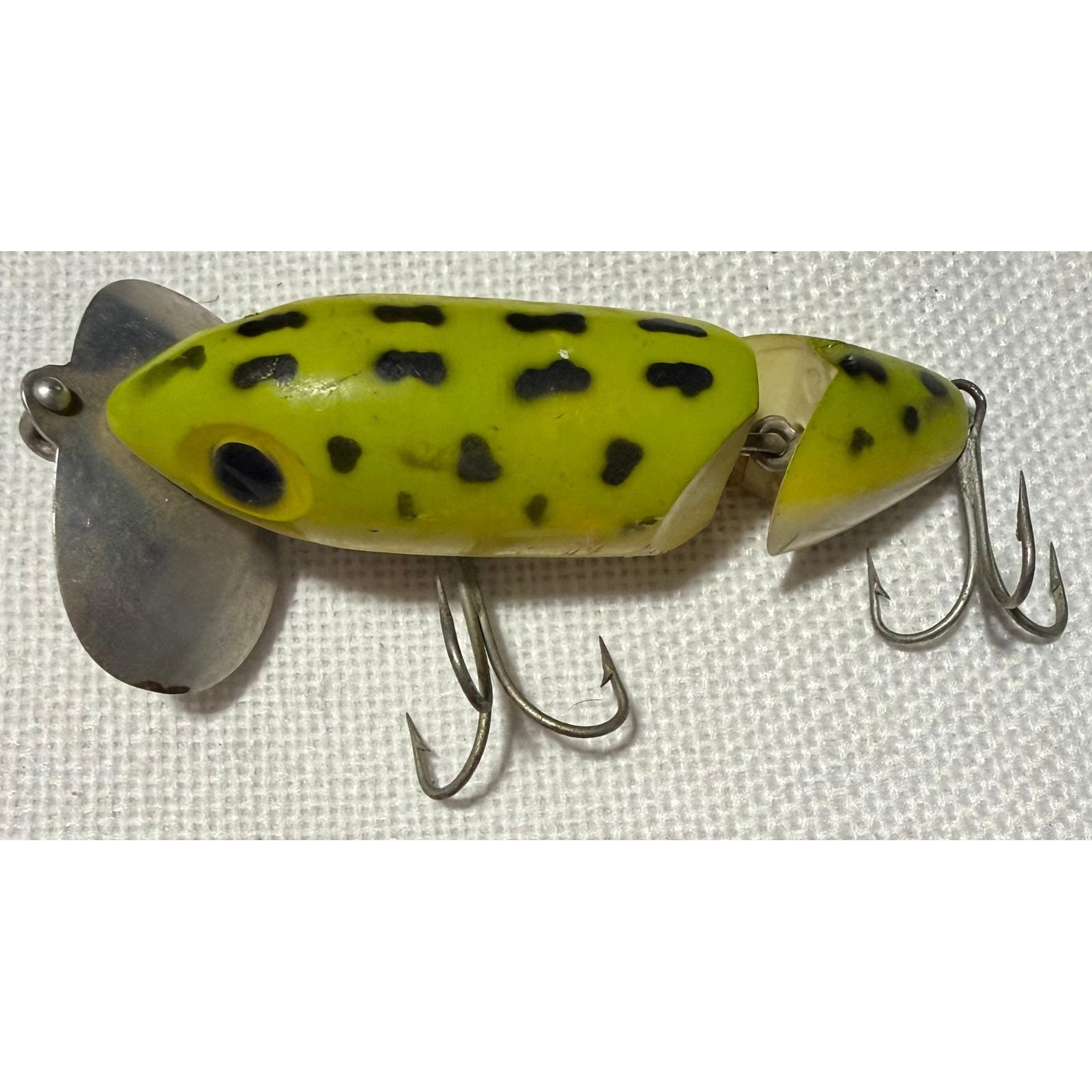 Fred Arbogast Jitterbug Jointed Fishing Lure Yellow Frog Pattern