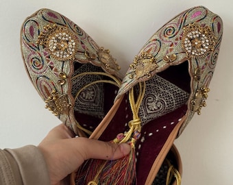 Ornate Embroidered Jutti with Jewel & Tassel Detail