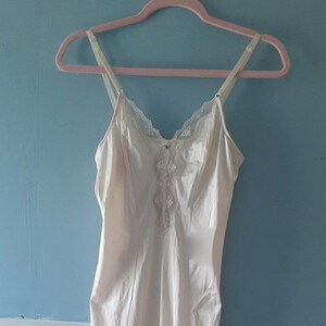 Vintage 'Sweet Nothings' Maidenform lingerie, vintage nude slip dress, mid-century champagne midi slip, 32 chest image 4