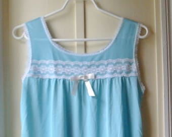 Vintage 'Roxana' Lingerie / Baby doll camisole with pretty white lace / Baby blue camisole tank style / Size small to medium