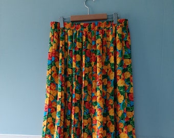 Vintage accordian pleated midi skirt, floral print skirt / mustard yellow, green, & blue flower petal skirt / Size 16