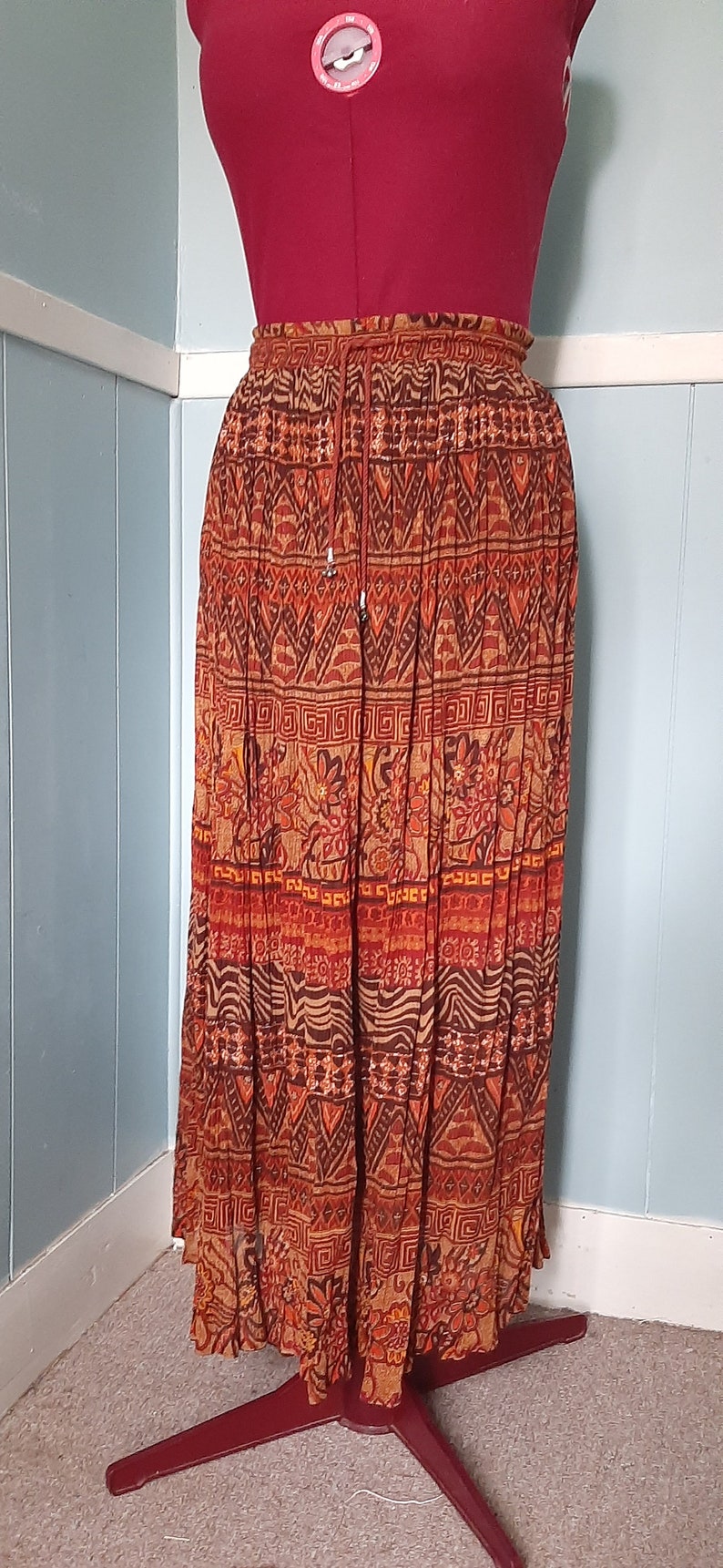 Vintage 1990s boho maxi skirt /broomstick skirt / festival skirt/ Indian cotton gauzy hippie skirt / Size Small to Medium zdjęcie 9