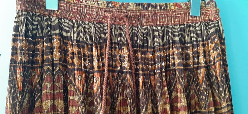 Vintage 1990s boho maxi skirt /broomstick skirt / festival skirt/ Indian cotton gauzy hippie skirt / Size Small to Medium zdjęcie 3