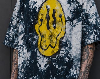 Trippy Smiley Tie-Dye T-Shirt | Oversized Festival & Rave Streetwear Tee