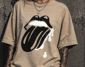 Black Lips Oversized T-Shirt – Goth Streetwear Graphic Tee