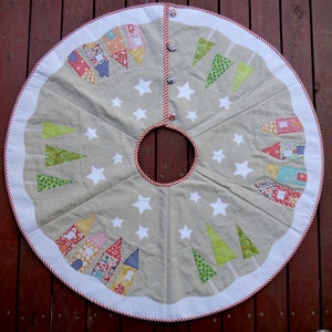 Yuletide tree skirt