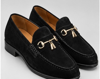 Mocasines de ante negro hechos a mano con detalle de herradura, zapatos de vestir sin cordones con borlas (talla personalizada)