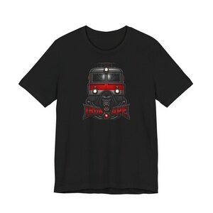 Maglietta Iron Ape Train, maglietta con locomotiva elettrica, maglietta ferroviaria, regalo per macchinisti, abbigliamento per appassionati di treni, design con motore potente